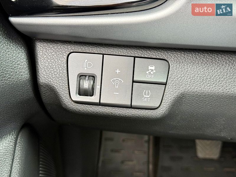 Хэтчбек Kia Rio 2017 в Харькове