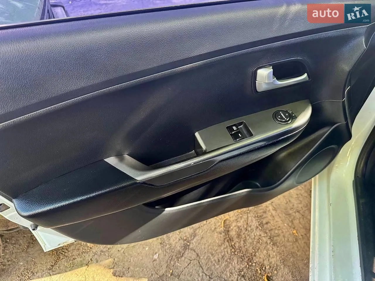2013 Kia Rio - мініатюра 8