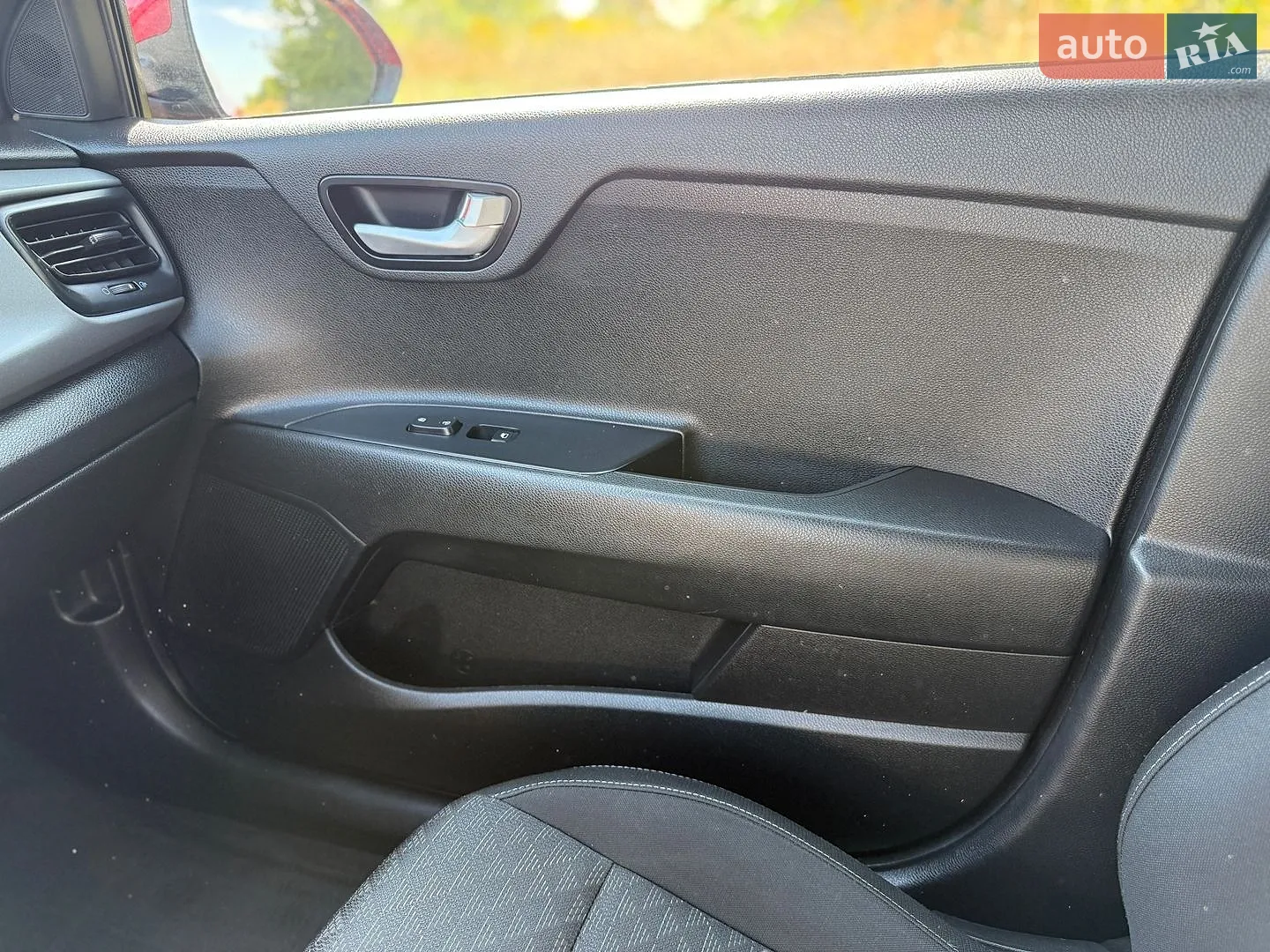 2018 Kia Rio - мініатюра 23