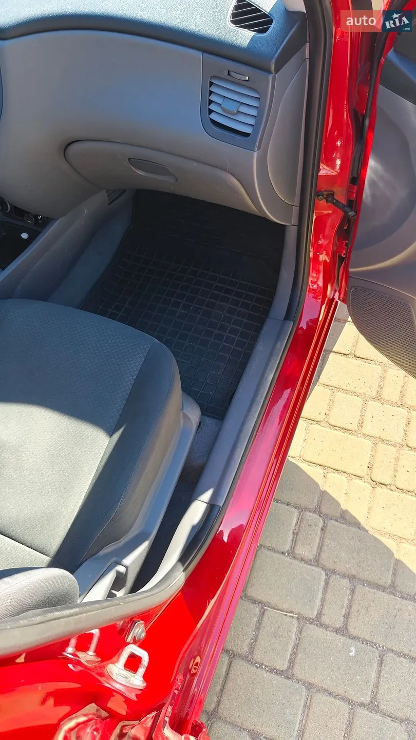 2011 Kia Rio - мініатюра 18