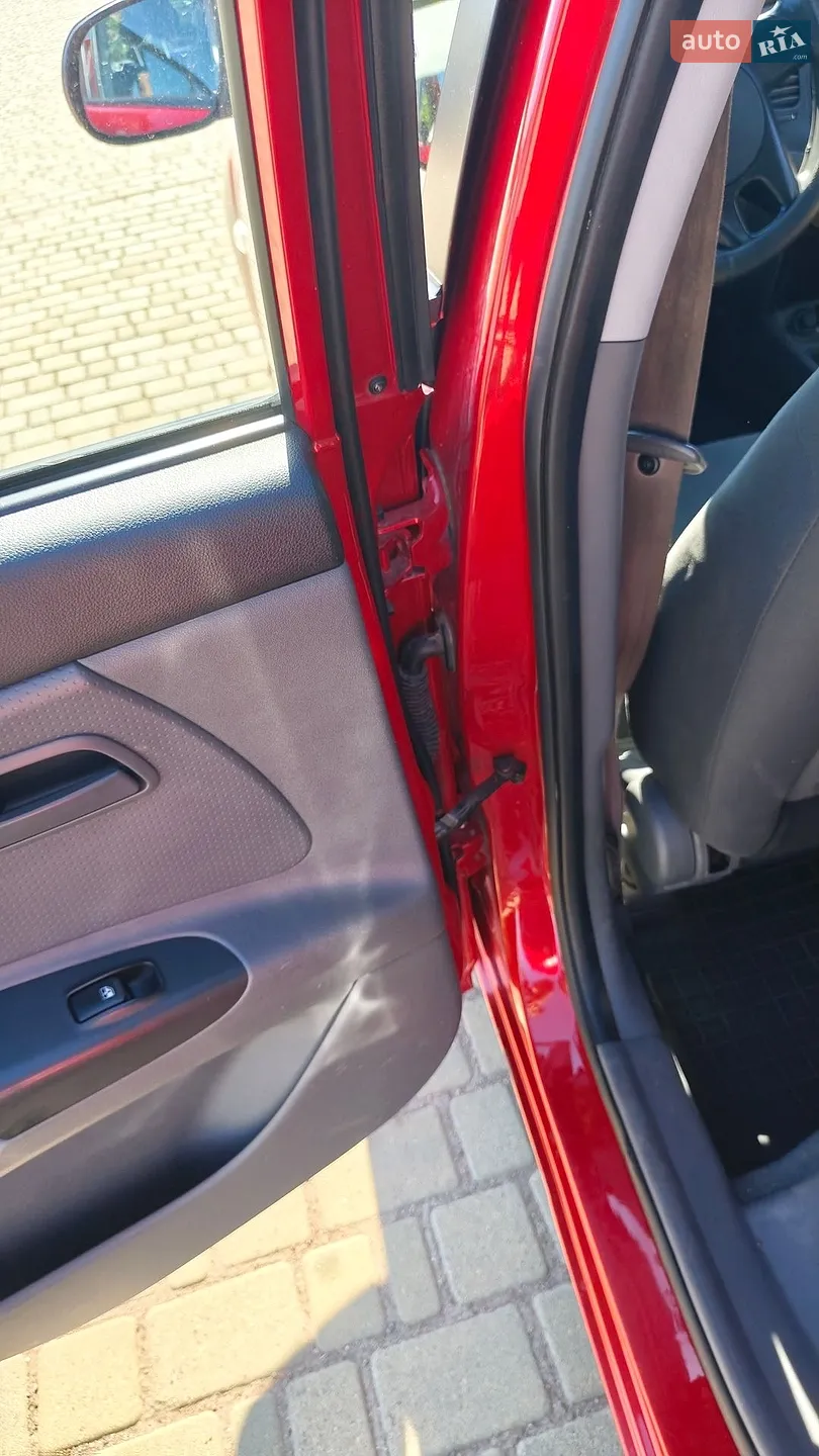 2011 Kia Rio - мініатюра 27