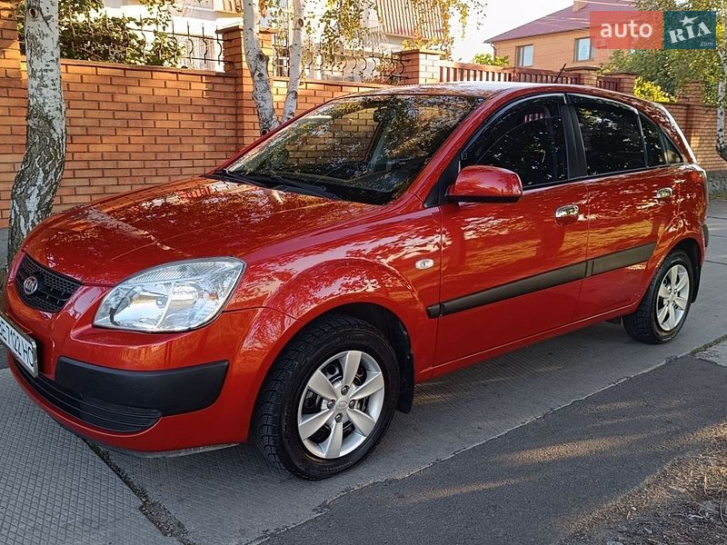 Хэтчбек Kia Rio 2007 в Николаеве