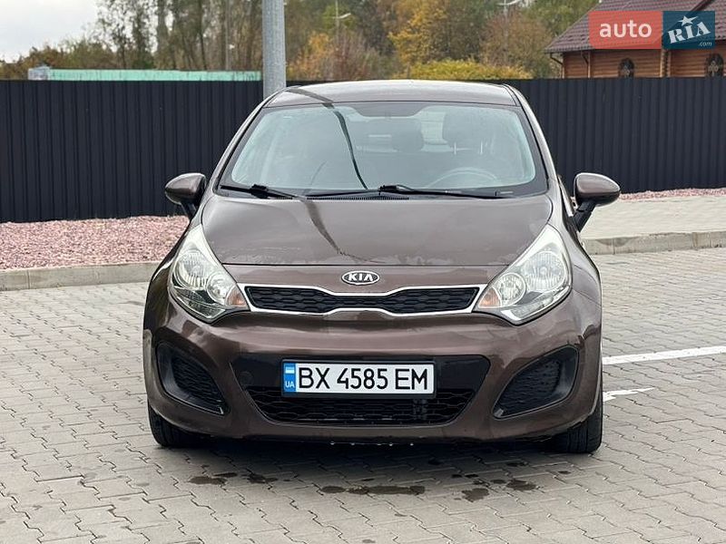 Хэтчбек Kia Rio 2012 в Хмельницком