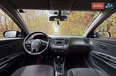 Седан Kia Rio 2011 в Харькове