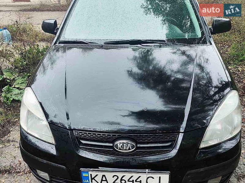 Хэтчбек Kia Rio 2008 в Знаменке