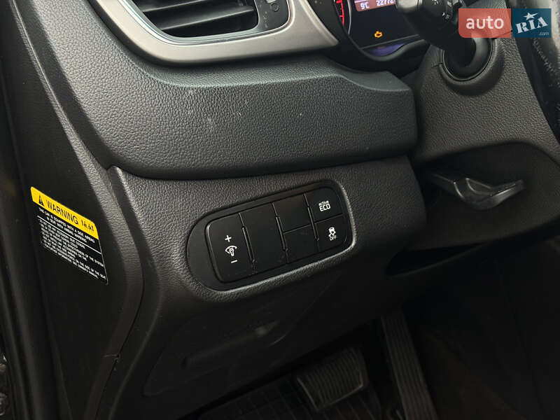 Микровэн Kia Rondo 2013 в Харькове фото 16 Микровэн Kia Rondo 2013 в Харькове