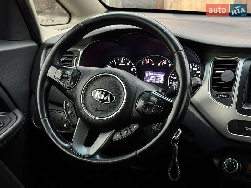 Микровэн Kia Rondo 2013 в Харькове фото 28 Микровэн Kia Rondo 2013 в Харькове