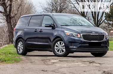 Универсал Kia Sedona 2016 в Днепре