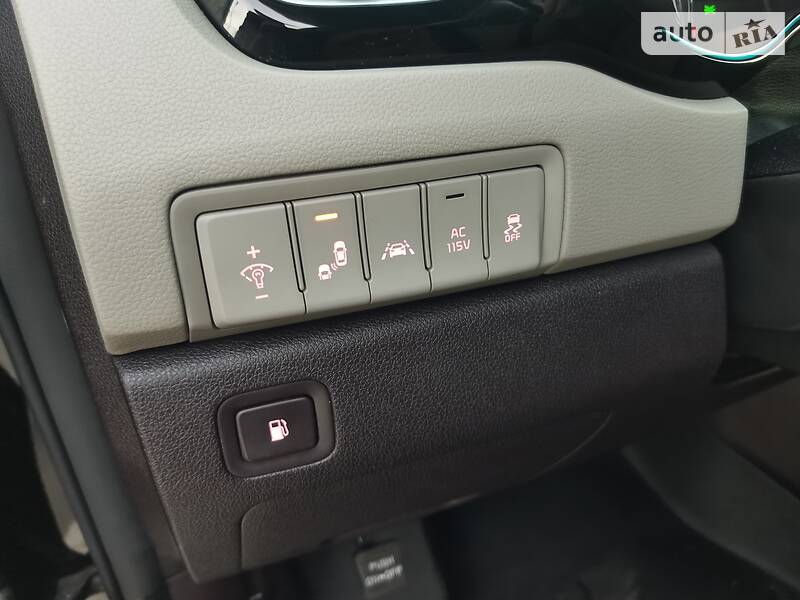Мінівен Kia Sedona 2017 в Києві