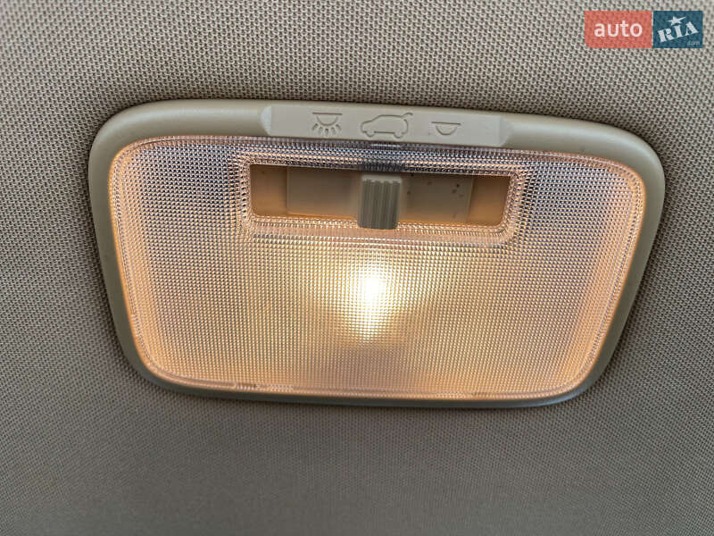 Минивэн Kia Sedona 2017 в Киеве