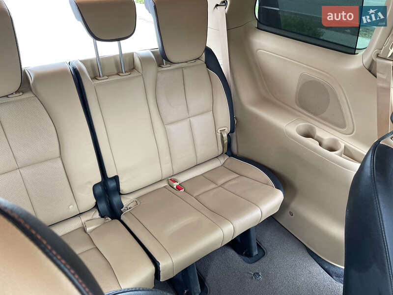 Минивэн Kia Sedona 2017 в Киеве