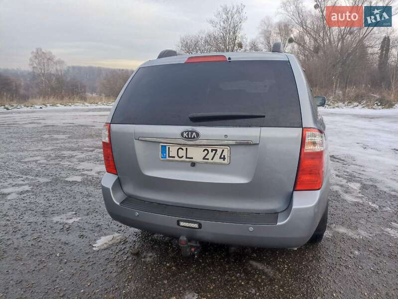 Мінівен Kia Sedona 2011 в Львові