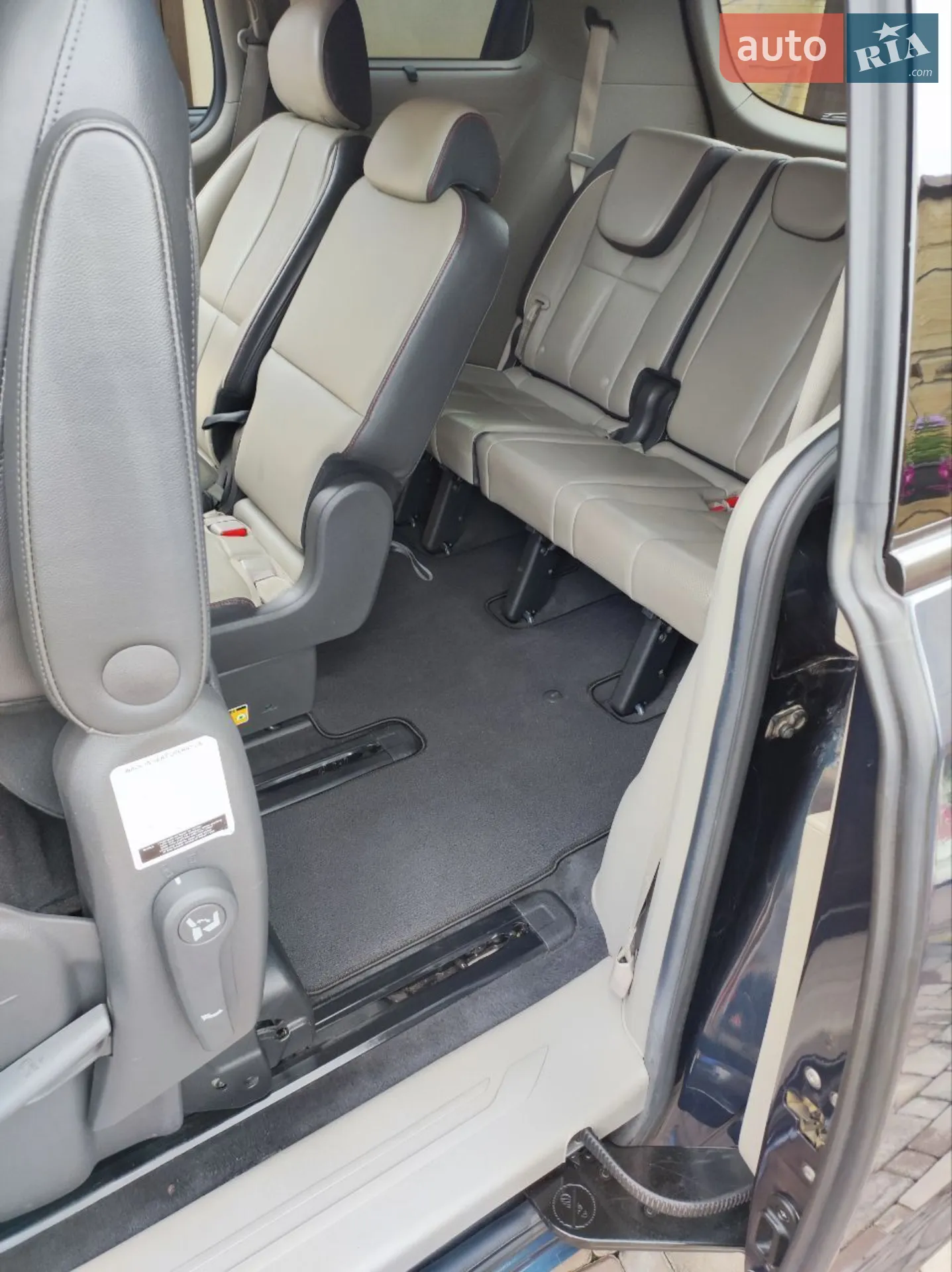 2015 Kia Sedona - мініатюра 50
