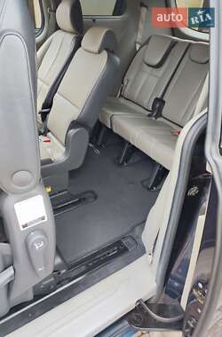 Мінівен Kia Sedona 2015 в 