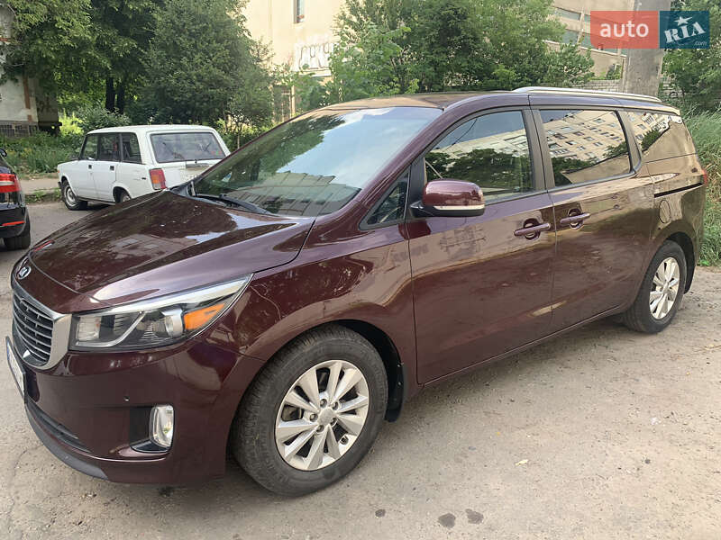 Минивэн Kia Sedona 2017 в Харькове