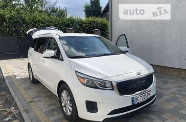 Минивэн Kia Sedona 2014 в Львове