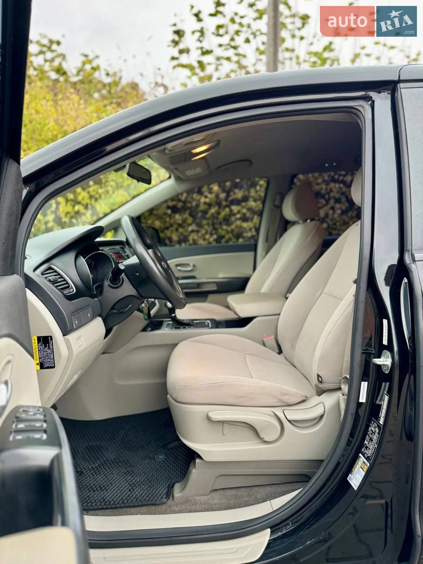 2014 Kia Sedona - мініатюра 14