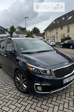 Мінівен Kia Sedona 2015 в Кривому Розі