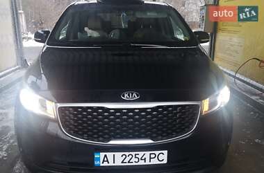 Минивэн Kia Sedona 2015 в Киеве