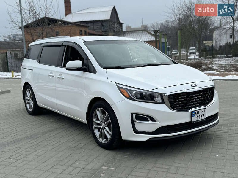 Kia Sedona 2018