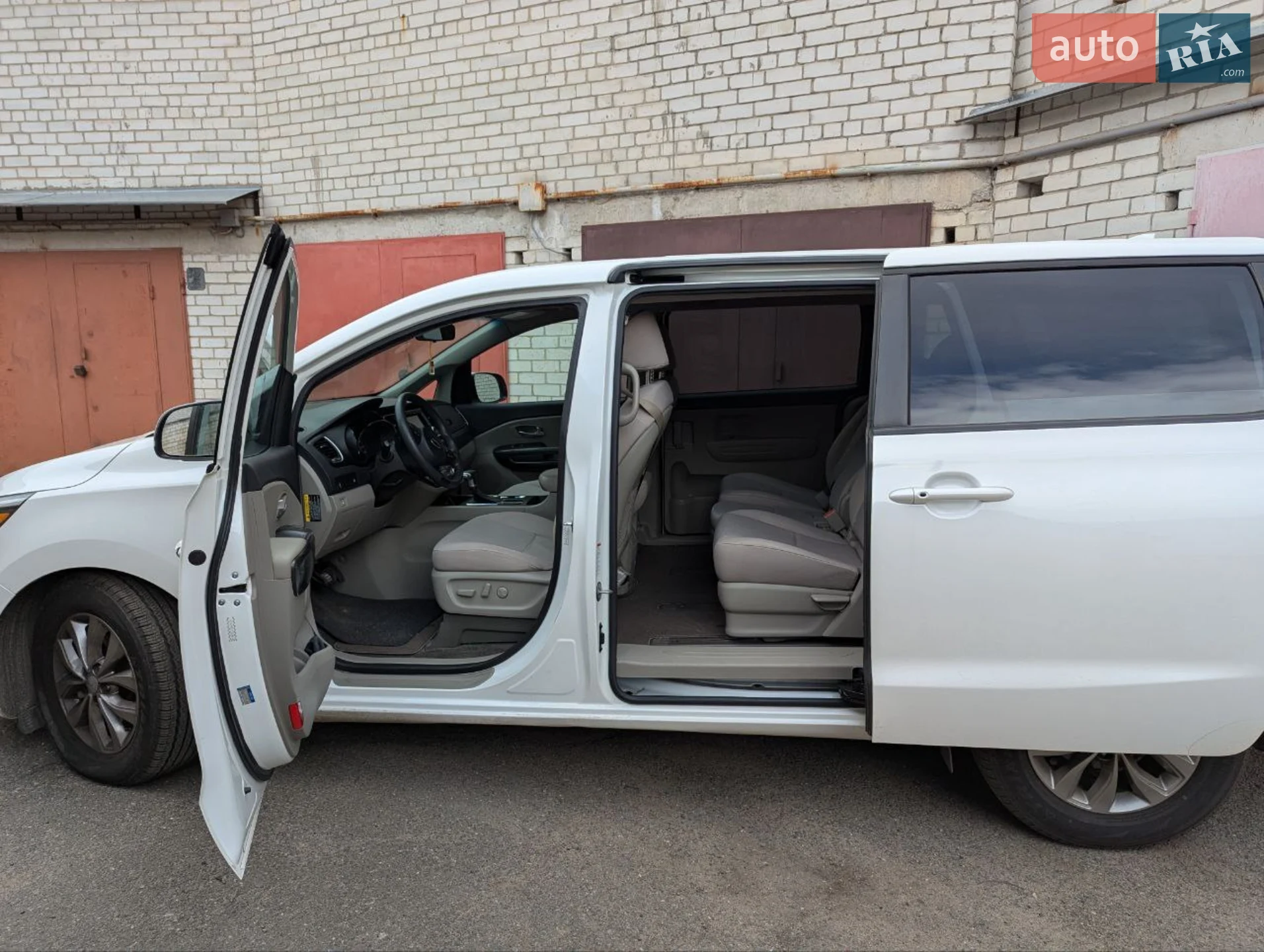 2020 Kia Sedona - мініатюра 6
