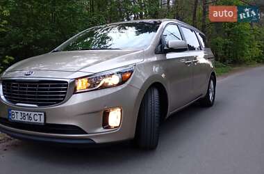 Мінівен Kia Sedona 2016 в 