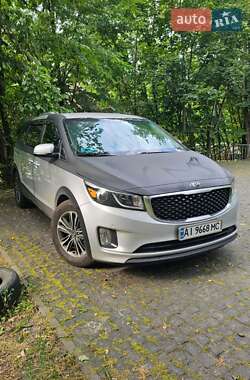 Минивэн Kia Sedona 2017 в Киеве