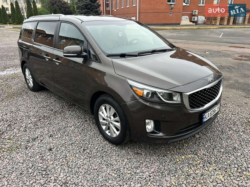Kia Sedona 2015