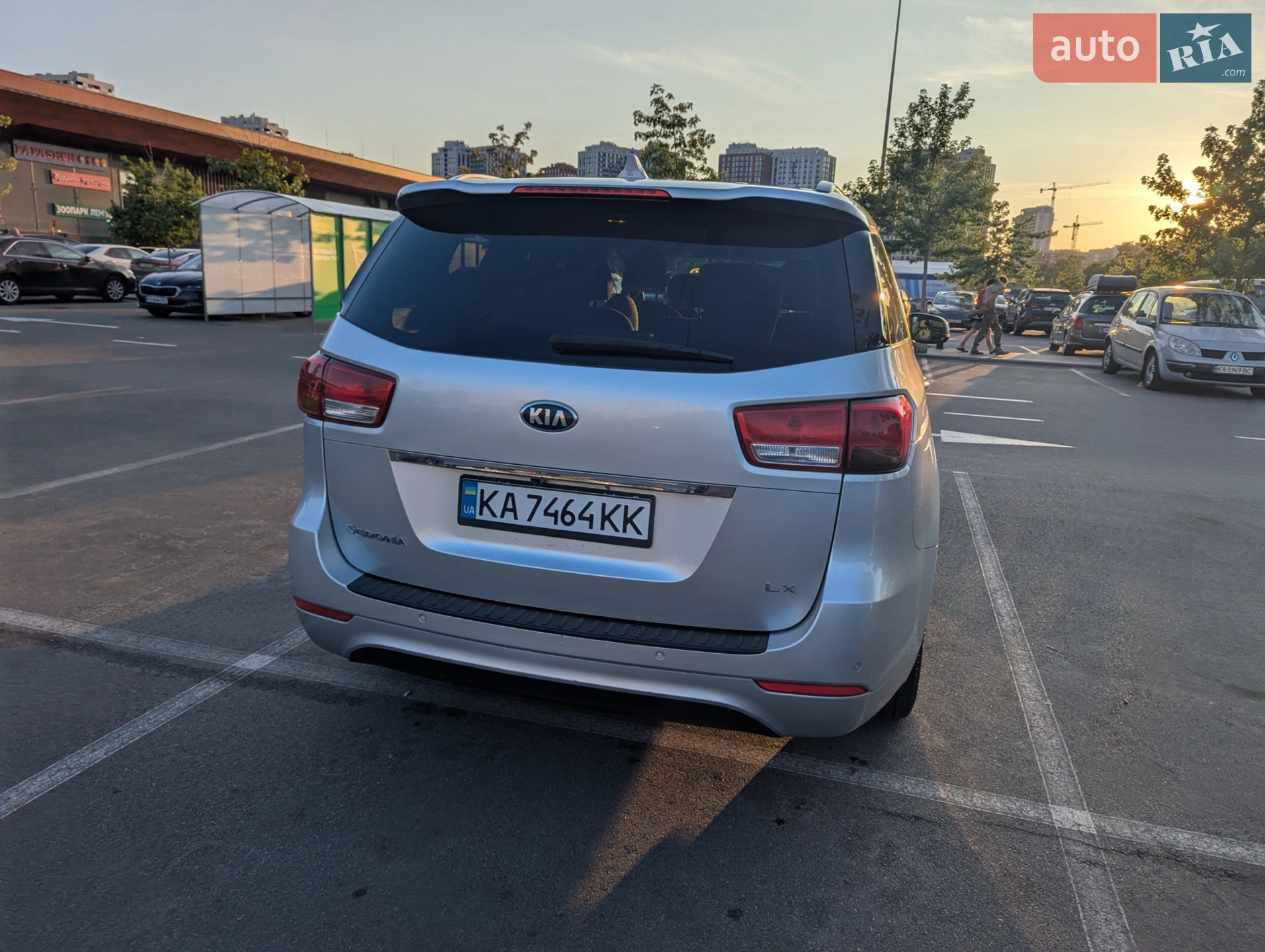 2015 Kia Sedona - мініатюра 4