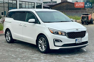 Минивэн Kia Sedona 2018 в Житомире