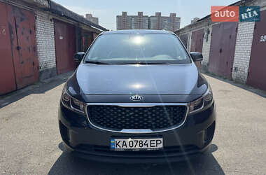 Мінівен Kia Sedona 2015 в Києві