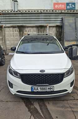 Мінівен Kia Sedona 2016 в Києві