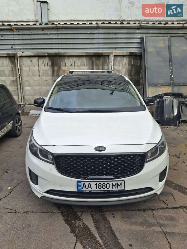 Kia Sedona 2016