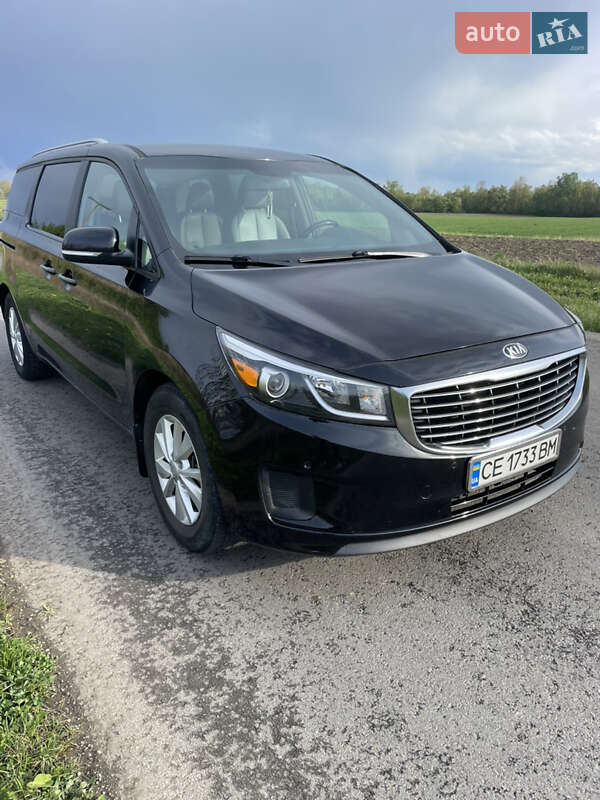 Минивэн Kia Sedona 2016 в Черновцах