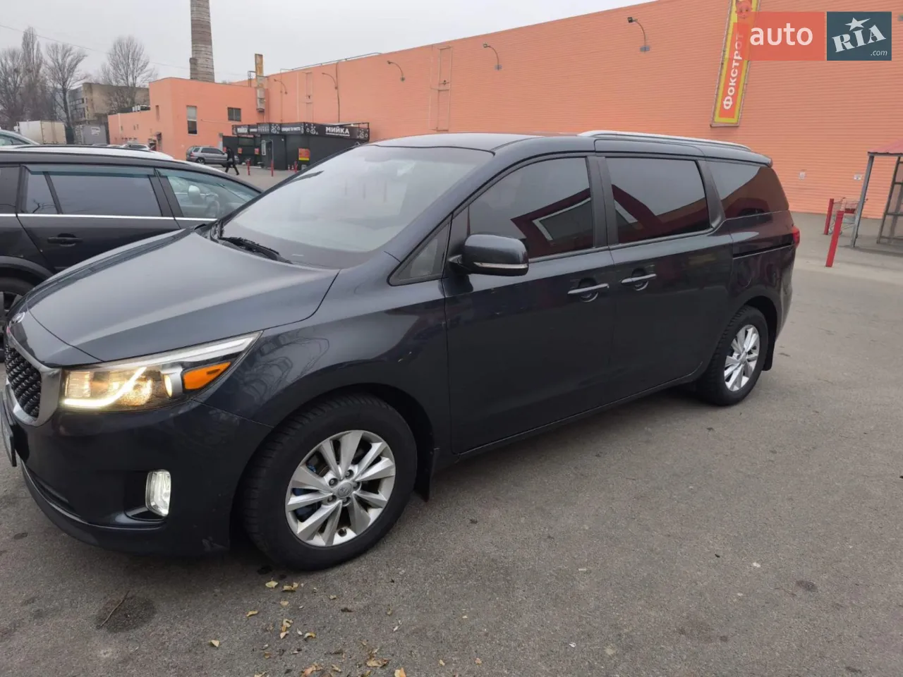 2011 Kia Sedona - мініатюра 16