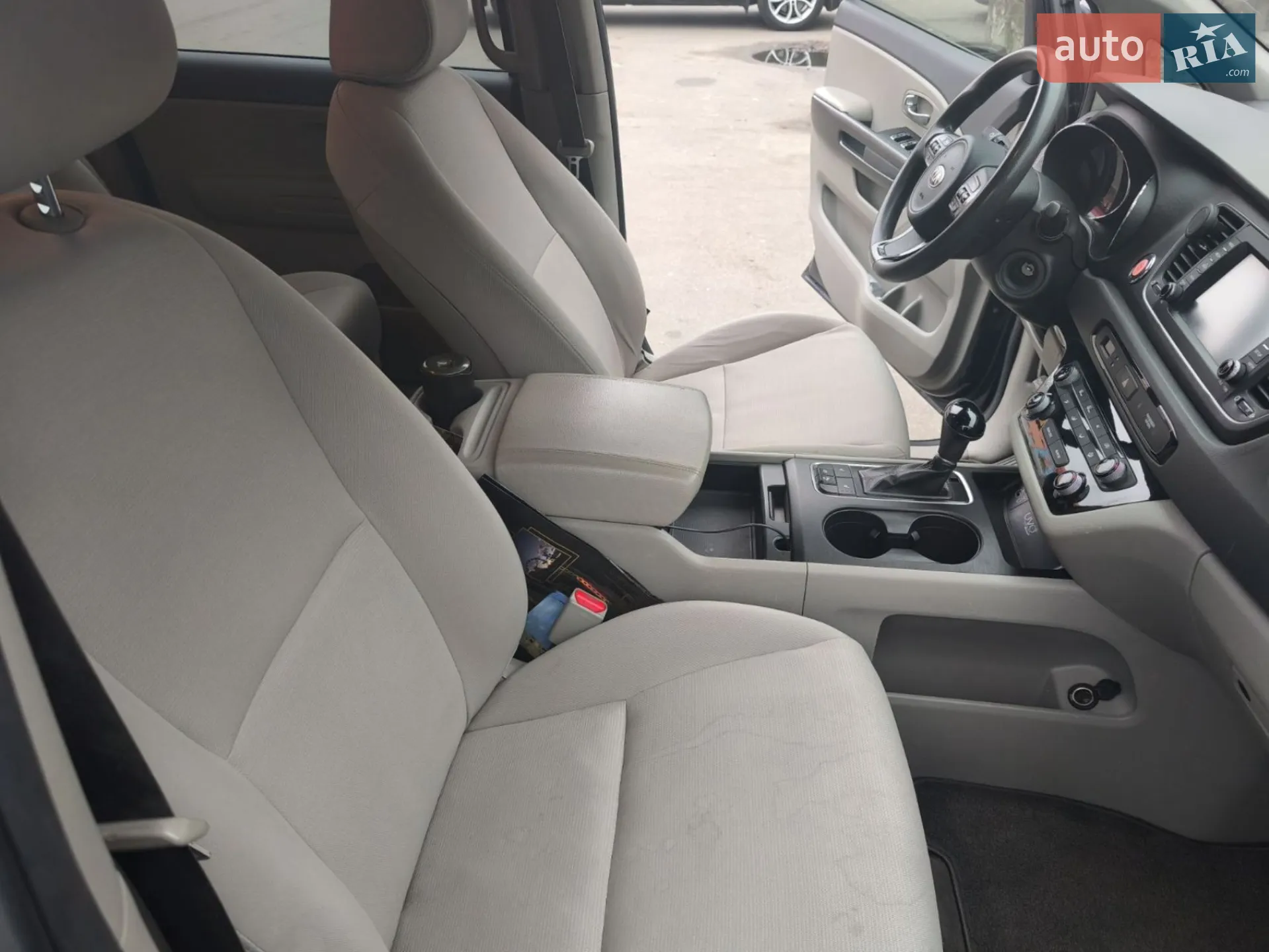 2015 Kia Sedona - мініатюра 21