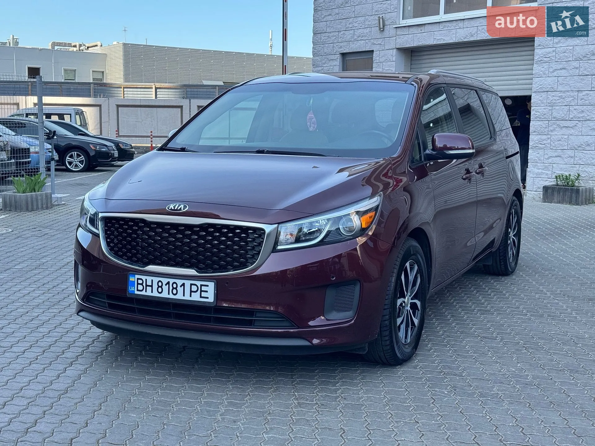 2017 Kia Sedona - фото 1