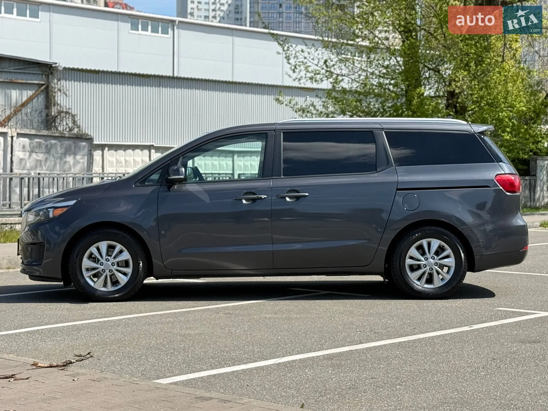 2017 Kia Sedona - мініатюра 6