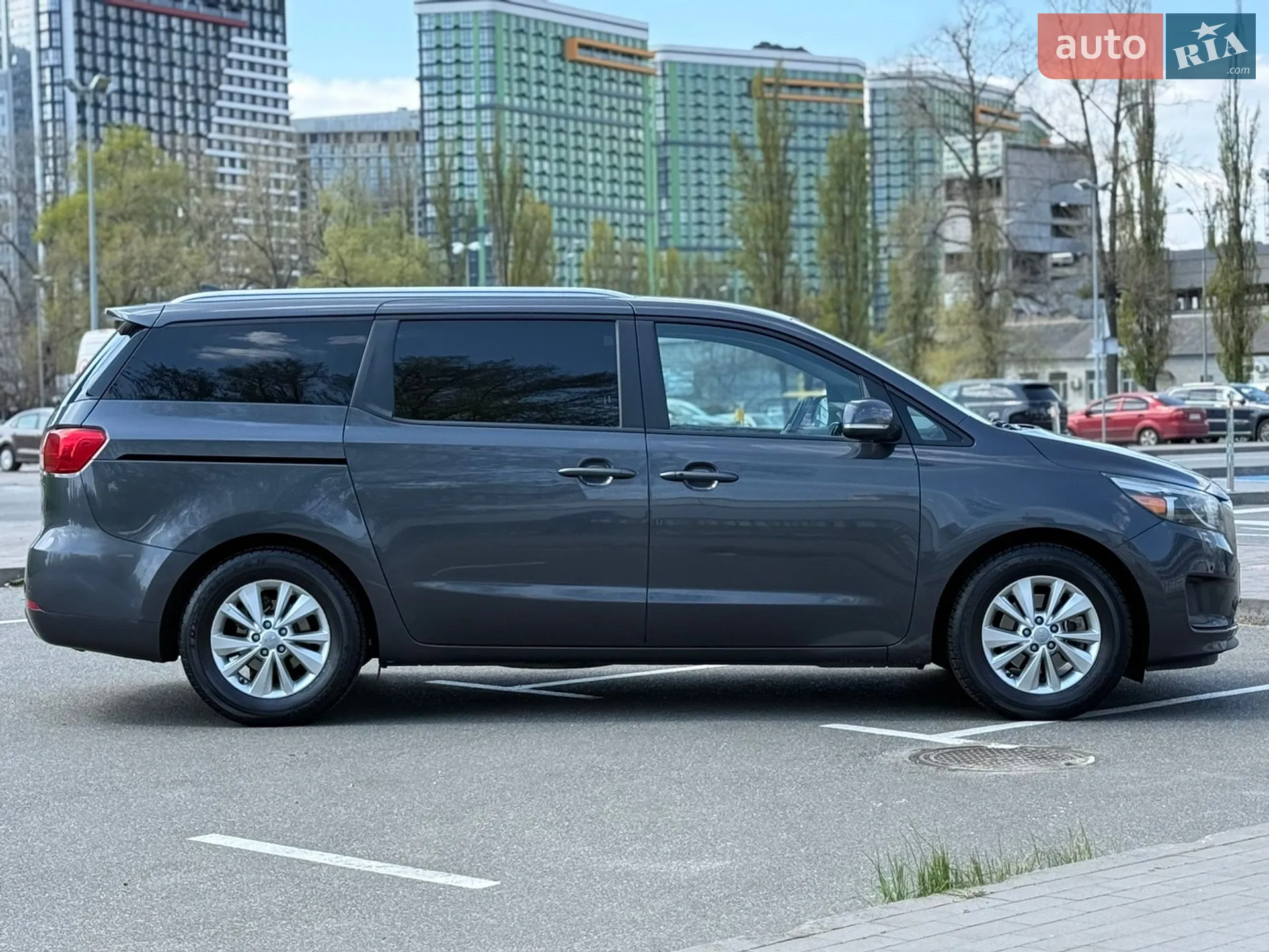 2017 Kia Sedona - мініатюра 7