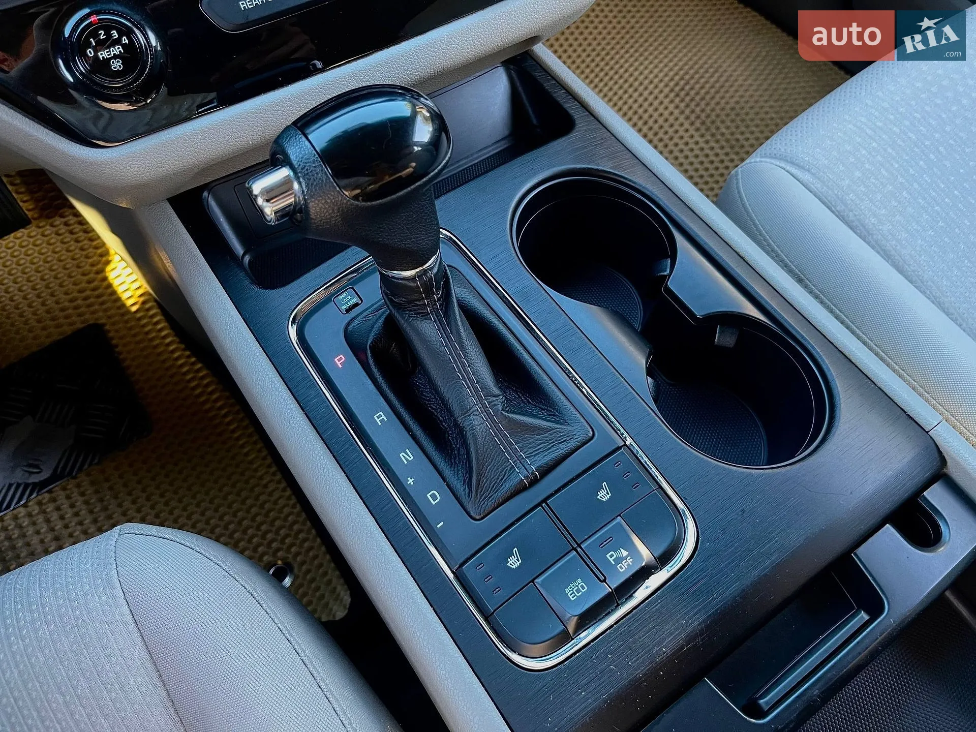 2016 Kia Sedona - мініатюра 28