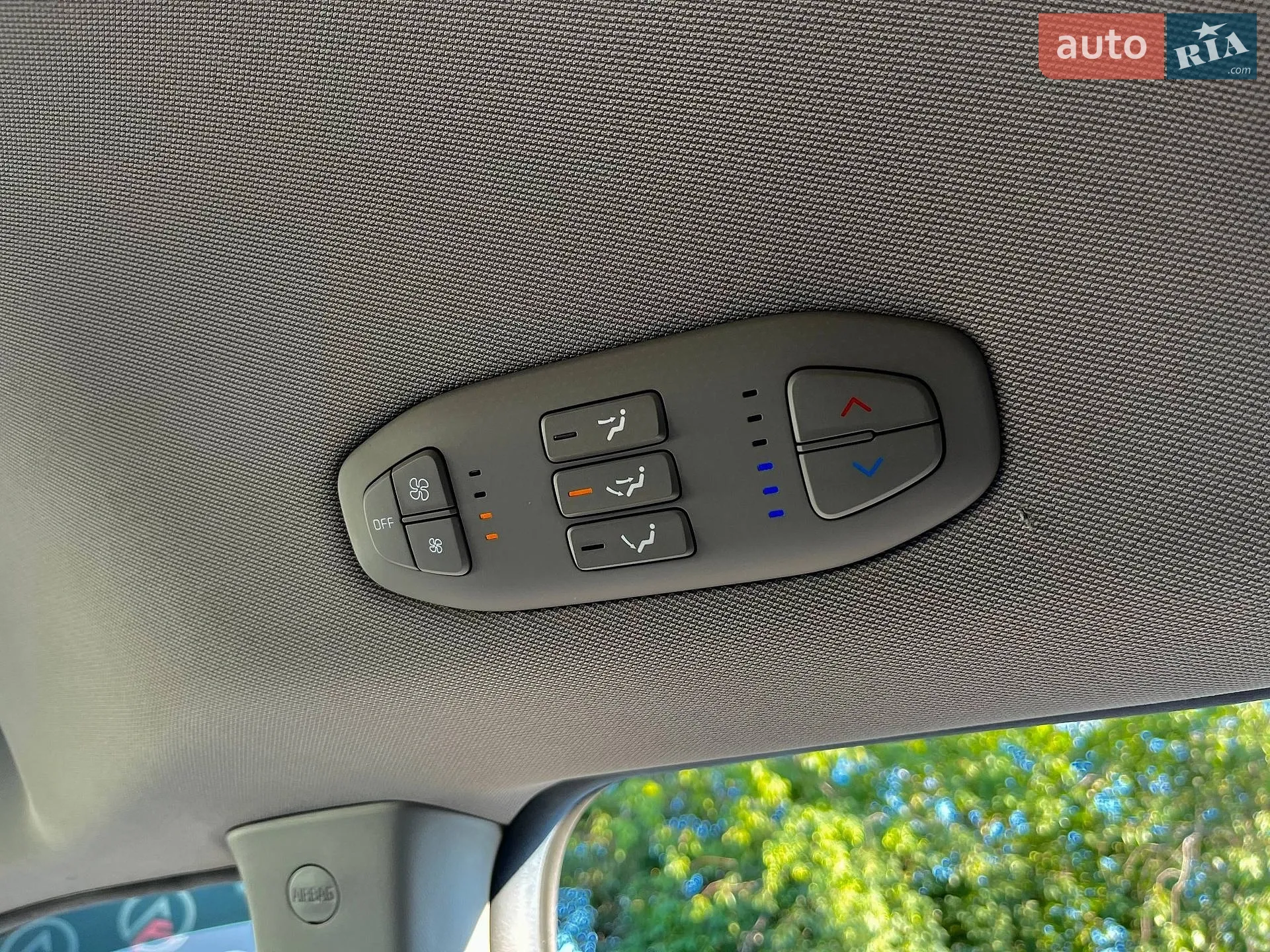 2016 Kia Sedona - мініатюра 32
