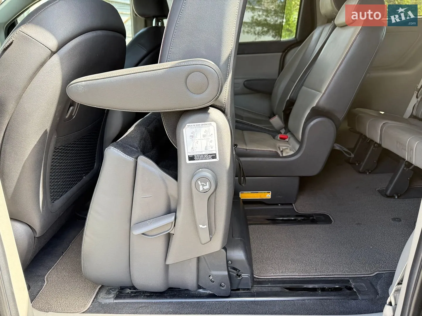 2017 Kia Sedona - мініатюра 19