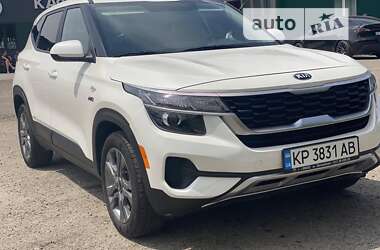 Внедорожник / Кроссовер Kia Seltos 2020 в Днепре