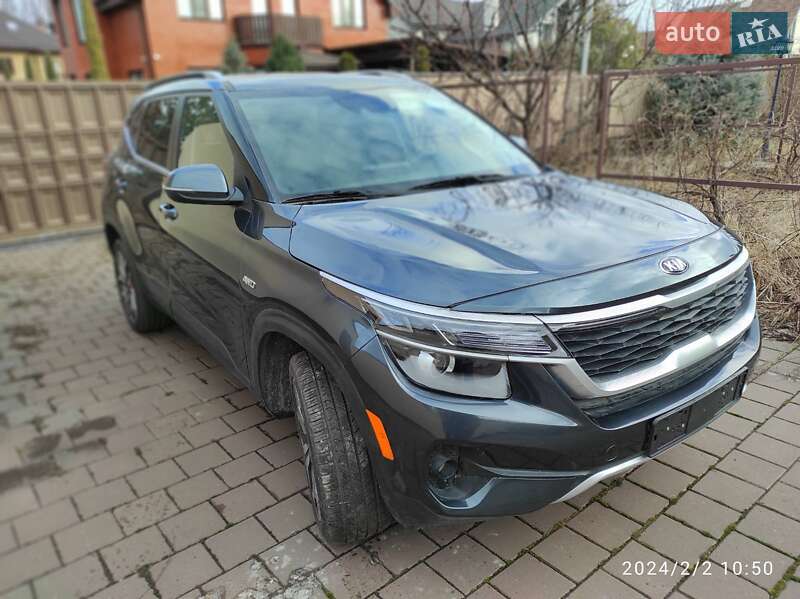 Внедорожник / Кроссовер Kia Seltos 2020 в Киеве