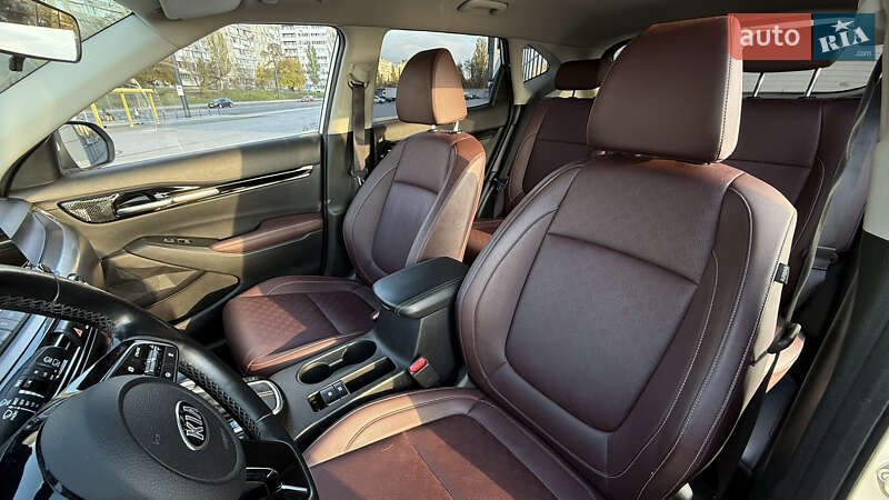 Внедорожник / Кроссовер Kia Seltos 2019 в Днепре