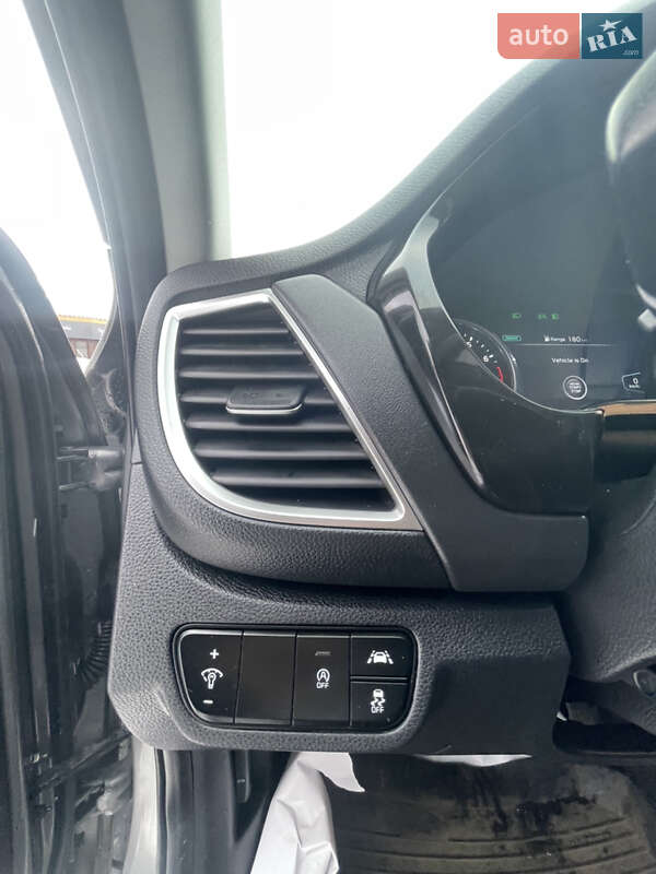 Внедорожник / Кроссовер Kia Seltos 2020 в Дергачах