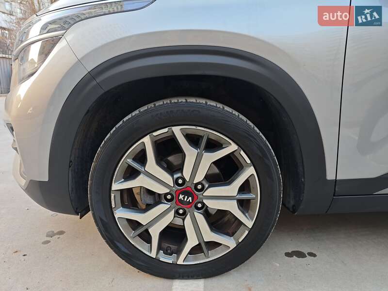 Внедорожник / Кроссовер Kia Seltos 2020 в Одессе