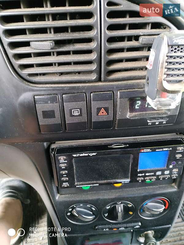 Седан Kia Sephia 2002 в Дніпрі