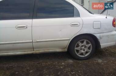 Седан Kia Sephia 2003 в Днепре