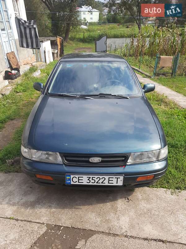 Седан Kia Sephia 1995 в Чернівцях